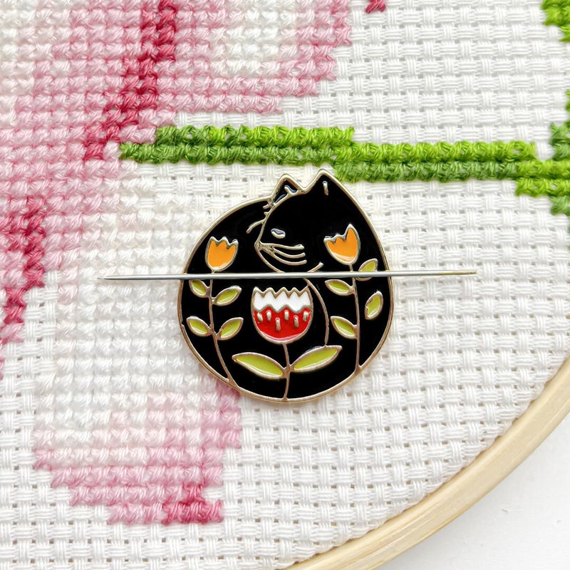 Amesuspes Needle Minder for Keeping Sewing & Embroidery Needles – Magnetic Needlepoint Holder, Cross Stitch Supplies – Secure & Decorative Needle Minders for Stitching & Crafting (Floral Cat) - Image 2